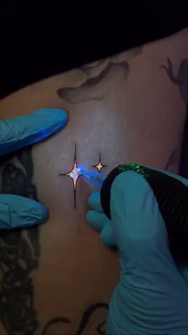 ✨✨✨ IG: jjhalltattoo  #UVealism #jjhalltattoo #uv #uvtattoo #uvtattoos #cooltattoo #cutetattoo #cutetattoos #smalltattoo #smalltattoos #star 