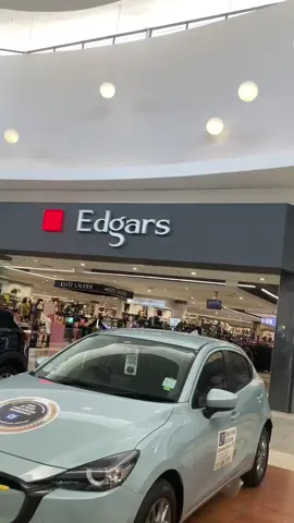 I haven't been to an Edgar's store in years now & I couldn't believe all the beauty finds I could get in one roof. 😍🤌🏼 #myedgarsfinds @Edgars Beauty  #claudiiamarques 
