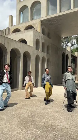 EMPIRE Dance Video⚡️ 今回は、深澤くん、渡辺くん、向井くん、阿部くん！ 息ピッタリなパフォーマンスにご注目🕺📹 🎬Music Video https://youtu.be/C9Ykam2hUs0?si=ffZZgZclPzuGfMHH #SnowMan #SnowMan_EMPIRE #EMPIRE #本気はまぶしい #RAYS #NewMusic #深澤辰哉 #渡辺翔太 #向井康二 #阿部亮平 