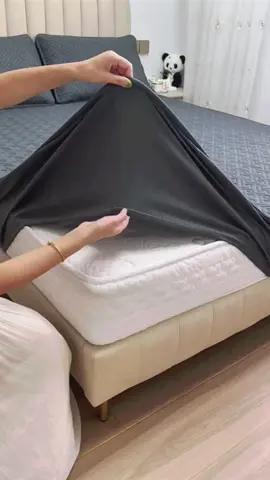 A bedsheet is easier to wash than a mattress (mattress protector) Not only waterproof but also breathable(mattress)l’ll protect you #bedsheet#bed #sheet #protect #fyp #tiktok#mattress #hometextiles #bedcover#mattressprotection#bedsheetprotection