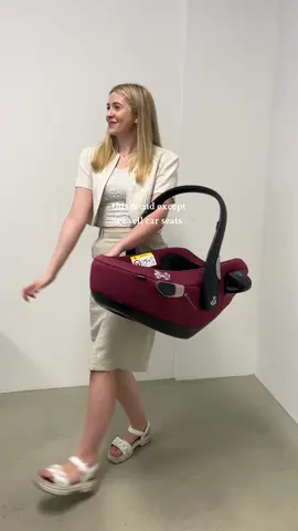 Which colour is your favourite?  🌱 Lime & Sesame Grey 🐨 Sesame Grey 🫐 Blueberry  🍓 Forest Fruits Fun fact: our fabric covers are removable and washable to keep your little ones fresh and clean!  #Swandoo #PremiumCarSeats 