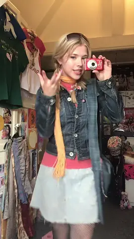 it feels like this song was featured in every 2000s movie EVER. I dont mind tho, its so nostalgic now T0T #y2kfashion #2000sfashion #personalstyle #frazzledenglishwoman I CANT WITH THIS STYLE NAME :’)))