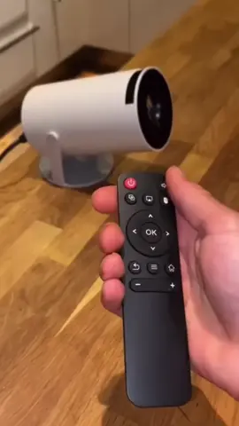 🔥NUEVO MINI PROYECTOR SMART 🔥 TU PROPIO CINE EN CASA 🎥🍿🏠 🎥 ESPECIFICACIONES 🎥 ✅Aplicaciones preinstaladas (+4000) ✅Sistema operativo Android 11 ✅Calidad 1080HD ✅40
