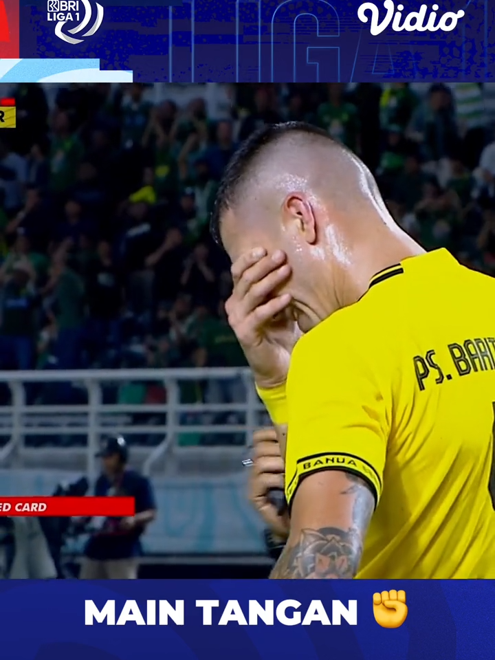 Checu lupa kalau dirinya atlet sepakbola 👀 Saksikan highlights selengkapnya di Vidio! 📲 #SportsTerlengkapAdaDiVidio #Persebaya #Barito #BRILiga1 #OlahragaTiktok