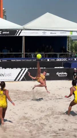 Chama no SHARK 🔥 #shark #futevolei #wow #foco #nataliaguitler #fy #womens #control 