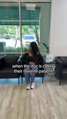 🤭 #dentistoffice #dental #dentalhumor #patientcare #oralhygiene #officehumor #dentist #dentistryworld 