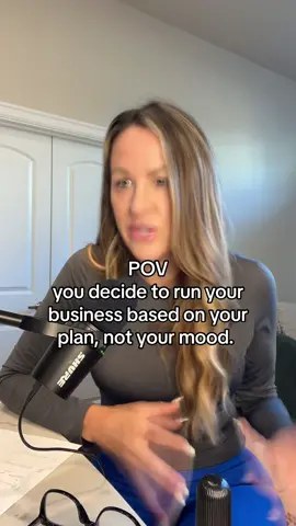 Everyone hated that Kim K said “get your ass up and work”, but maybe its because “everyone” doesnt want to. The reality is MOST businesses fail-so the fact that this comment pissed most people off hits. All I know is that being poor (started here) was a lot harder than filming this podcat episode, creating content, making a website, going to coaching class, talking to amazing humans (leads) on the phone/zoom.  It was hard trying to do this w no electricity in the dead of winter and being 3 months pregnant unexpectedly… butI chose to pay the phone bill over the light bill bc i could make money w cell service. IYKYK. #lifecoach #lifecoachingtips #howtobecomealifecoach #lifecoaching #becomealifecoach #icfcoach #innerglowcircle #igccoachingschool 