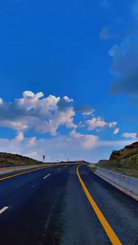 قلت المطر قالت من اليوم ديمه  ‏ما به رعد لا برق ما غير هتان 🌧️✨##اكسبلورexplore❥🕊🦋💚❤🕊️،اভীষণتصميمي 