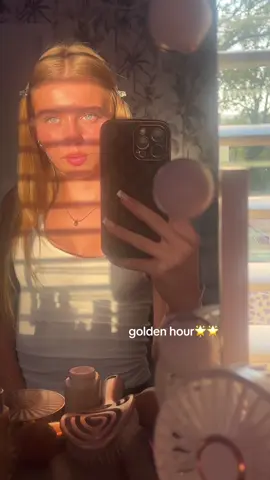 ☀️ ☀️ #goldenhour #fyp #foryou #gurls #teamwork #blowmeup #blonde #grwm #girls 