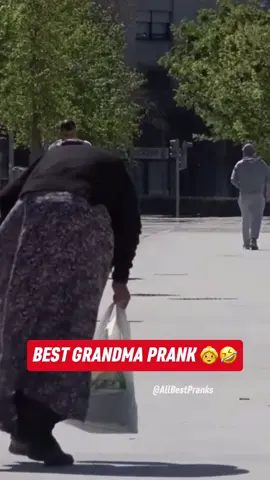 Partie 8 | Best grandma prank !  #scare #scareprank #funny #funnyvideo #prank #🤣 #prankscare 