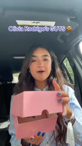 Replying to @-Bjp #gutscookie #crumbl @Olivia Rodrigo 💜💜💜 