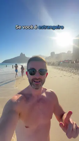 O melhor inverno do mundo! 🥶😎 #gringo #invernobrasileiro #brasil #invernocarioca #riodejaneiro #praia