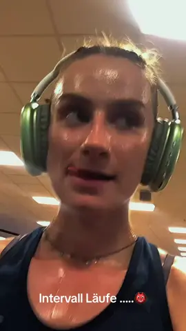 Intervall-Läufe🫡  #intervalltraining#gymrat#sweaty#hybridathlete#gymgirl#Running#meandthedevil#comeback#GymTok