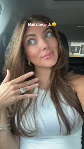 I’ve never been so relaxed getting my nails done 💅🏼🥒😌 #nails #nailsoftiktok #Vlog #pookie 