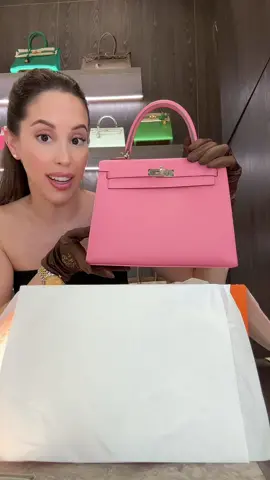 Unboxing my favorite pink bag in our collection  #hermes #hermesunboxing #hermesbag #hermeskelly #kelly25 
