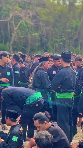 Sehat trus kagem njenengan mbah seng tasek semangat ngancani lare” nom🙏😁 #pagarnusa86💚🔱 #pagarnusaindonesia #fypシ #pagarnusa86 #pantaibali 