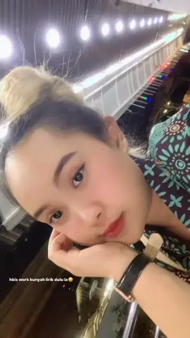 muncul kmbali 🤪 ikut trend kan