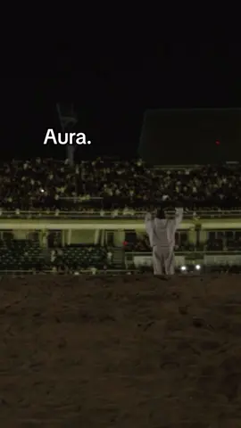 Kanyes aura is unmatched #kanye #canttellmenothing #graduation #ye #kanyewest 