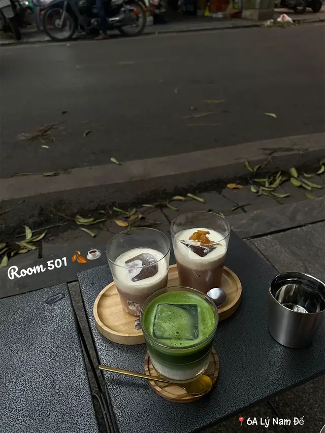 Sắp thu rùi đi Cà Hê thui 🍂 top những quán cafe ngắm đường ngắm phố tui siu mê ☕️ #thuhanoi #cafe #hanoi 