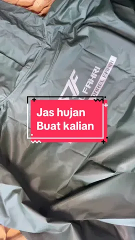 Jas hujan berbeda segmen #jashujancewekcowok #jashujanjaketcelana #jashujandarelfahri 