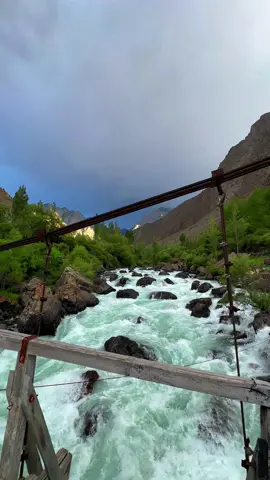 کہاں  سے آتی ہوگی یہ ندی 🏔️❤️😭 #fypシ゚viral #explore #foryou #travelbeautifulpakistan #nature #machuluvalley 