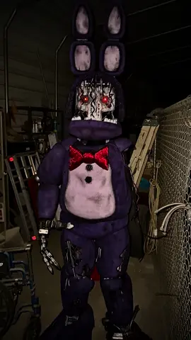 Withered bonnie cosplay #fnaf #fivenightsatfreddy #fypage #fnafcosplay #cosplay #cosplayer 