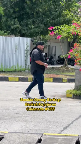 Berkah kejujuran tukang ojek di kawasan Pabrik Gula Colomadu #bondangemoyberbagi #bondanboma #colomadu 