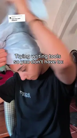 Risposta a @aliaskitty  Did I just find my favourite collaborative writing tool? #writersoftiktok #writingabook #writertok #authortok #screenwriter 