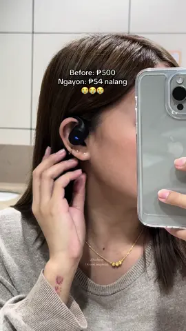 Grabe ang mura ng Earbuds na to ang ganda pa! 😭 #trendingearbuds #singleearbuds #earbuds #earphones #earbudswireless #fyp #foryou 