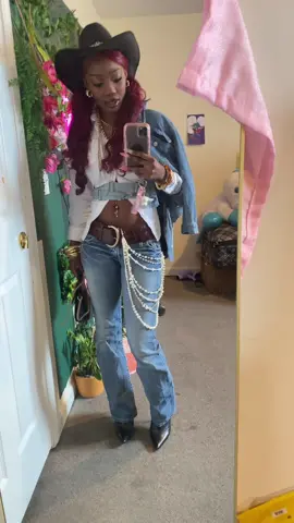 Cow girllllll stay tuned for these pics🤭 #OOTD #blackgirl 