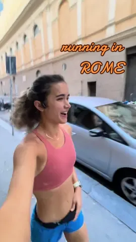 Rolling 300s in rome!!! OH MY GOD!!! A short and sweet workout for a deload week 🫶🏻🏃🏻‍♀️🇮🇹 #runtok #Running #run #runnergirl #nycmarathon #rome #temporun 