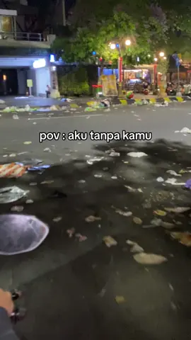 berantakan.
