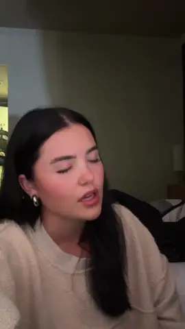 I love this whole album :) #billieeilish #lamourdemavie 