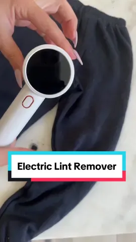 This is the perfect mom toy! #lintremover #fabricshaver 