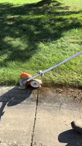 It's time to freshen up the edges! Having a clean edge allows the trimmer line to be guided easier and quicker when flip edging. 🌱💪🏾 #zachslawncarellc #stihl #lawncare #asmr @STIHL USA   