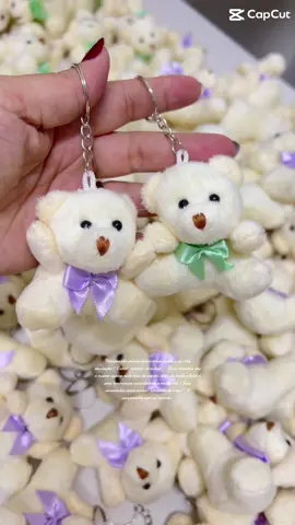 Ursinhos chaveiro em pelucia no Atacdo  Alta qualidade e menor preço! Compre pelo MERCADO LIVRE  https://lista.mercadolivre.com.br/_CustId_419306793_NoIndex_True #ursinhochaveiro #ursinhocharevelação #lembrancinhaspersonalizadas #pelucias #lembrancinhaursinhos 
