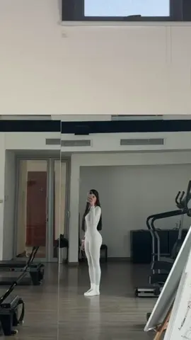 #girl🦋 #pilates #otranoche #itgirl 