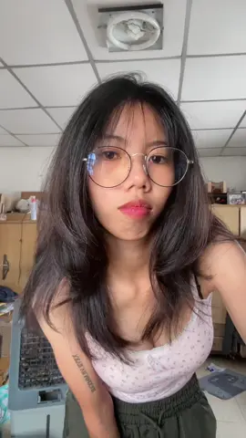 เค้าว่าสาวแว่นน่ารักจริงมั้ย🥹🌷