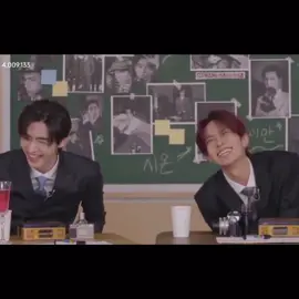 The way Sunghoon automatically becomes a baby whenever he’s with his Heeseung-hyung 🥺 My mildangz heart 😭 #mildangz #heehoon #heeseung #sunghoon #enhypen #enhypenedit 