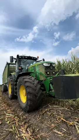 🥱🫣🫡✌️ #johndeere #6250r #kukurydza #krone #2024 #dlaciebie #kronethepowerofgreen #agriculture #landwirtschaft @szymonrogulski58 @Agro_Marszał @Agro TEAM Wielkopols @kobus @Agro Kumple 