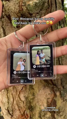 Matutuwa talaga partner mo pag binigyan mo nito🥰 @JÃY MÈNÎSTRÖS BĀCØRDÌÕ #spotifykeychain #keychain #fyp #locket #giftideas 