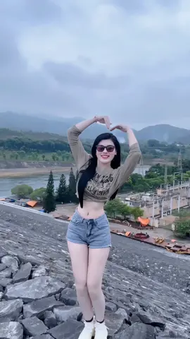 Mọi người biết đây là đâu không ạ ❤️❤️❤️#bachhuyentrang 