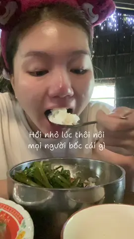 Hồi nhỏ lúc thôi nôi mọi người bốc cái gì #dailyvlog #ancungtiktok #ngoquoctuyen 
