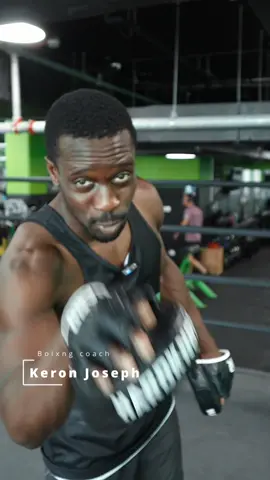Getting some rounds in with ur mates, try these beauties from @Keron Joseph  @HookandReelMedia  #cobrafitness #bleedgreen #boxing #boxinggym #bestgym #bestcoaches #uae #abudhabi #fitguys #instafit #motivation #boxingtraining #boxinglife #teach #motivate #fitfam #fit #fitnessmotivation