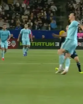 IBRACADABRA 😍❤ #thethaomoingay #Soccer #football #bongda #foryou #ibrahimovic #ibra #zlatan #iamzlatan #sweden #ibracadabra #zlatanibrahimovic #psg #acmilan #intermilan #inter #fcbarcelona #ajax #manchesterunited #manutd