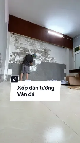 Tấm xốp PVC gạch men dán 2 tháng mới review cho anh em! Cải tạo giờ đơn giản mà lại đẹp. Tường siêu xấu mới dùng keo xịt nha! #xopdantuong #caitaonha #mittocao #review 