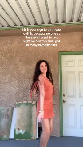 and my dolce & gabbana sunnies i got for $10 are a perfecf match #thrifting #vintage #falloutfit 