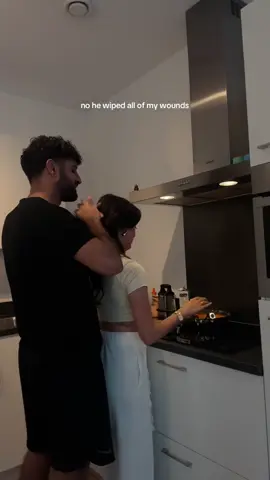 #CapCut #fypシ #foryoupage #fypシ゚viral #hug #Love #capcut #life #tiktok #viral #bestvideo #couple #happy #moment 