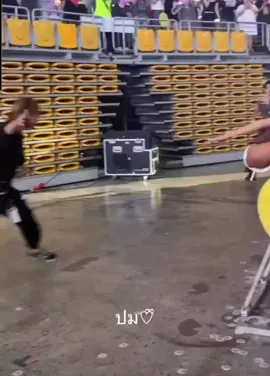 run jisung..... RUUUUUUN #hanjisung #run #fastasfboi #skz #skzstay #straykids #fyp #funny @straykids_japan @Stray Kids @JYPE #straykidsworlddomination 