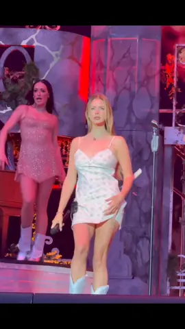 Lana Del Rey performing Cherry tonight at Leeds Festival in Leeds, England 🍒  📷 shared by @/annacofone on instagram  #ldr #fyp #foryou #lana #lanadelrey 